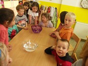 Tvoření, bádání, experimenty a pokusy